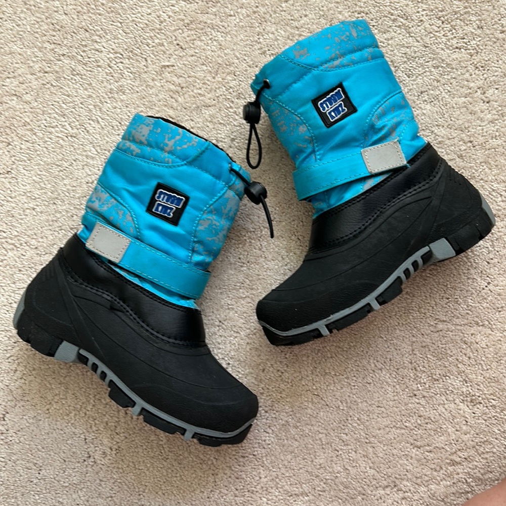 Storm Kidz snow boots